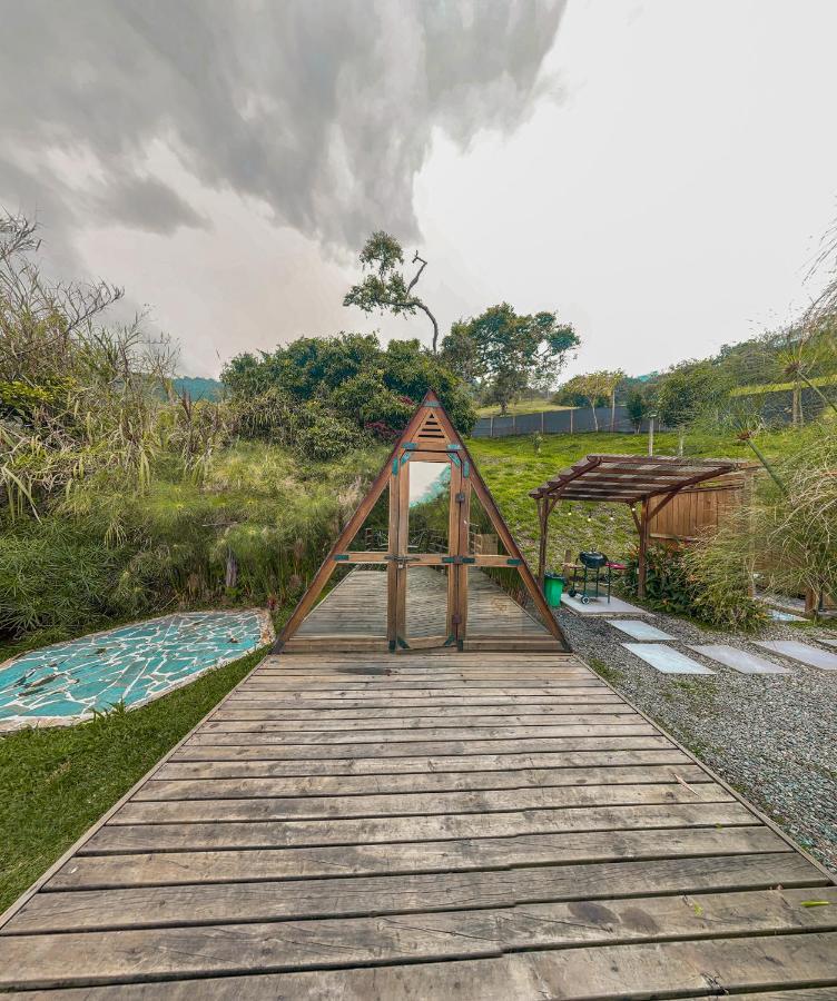All Natural Glamping 科帕卡瓦纳 外观 照片